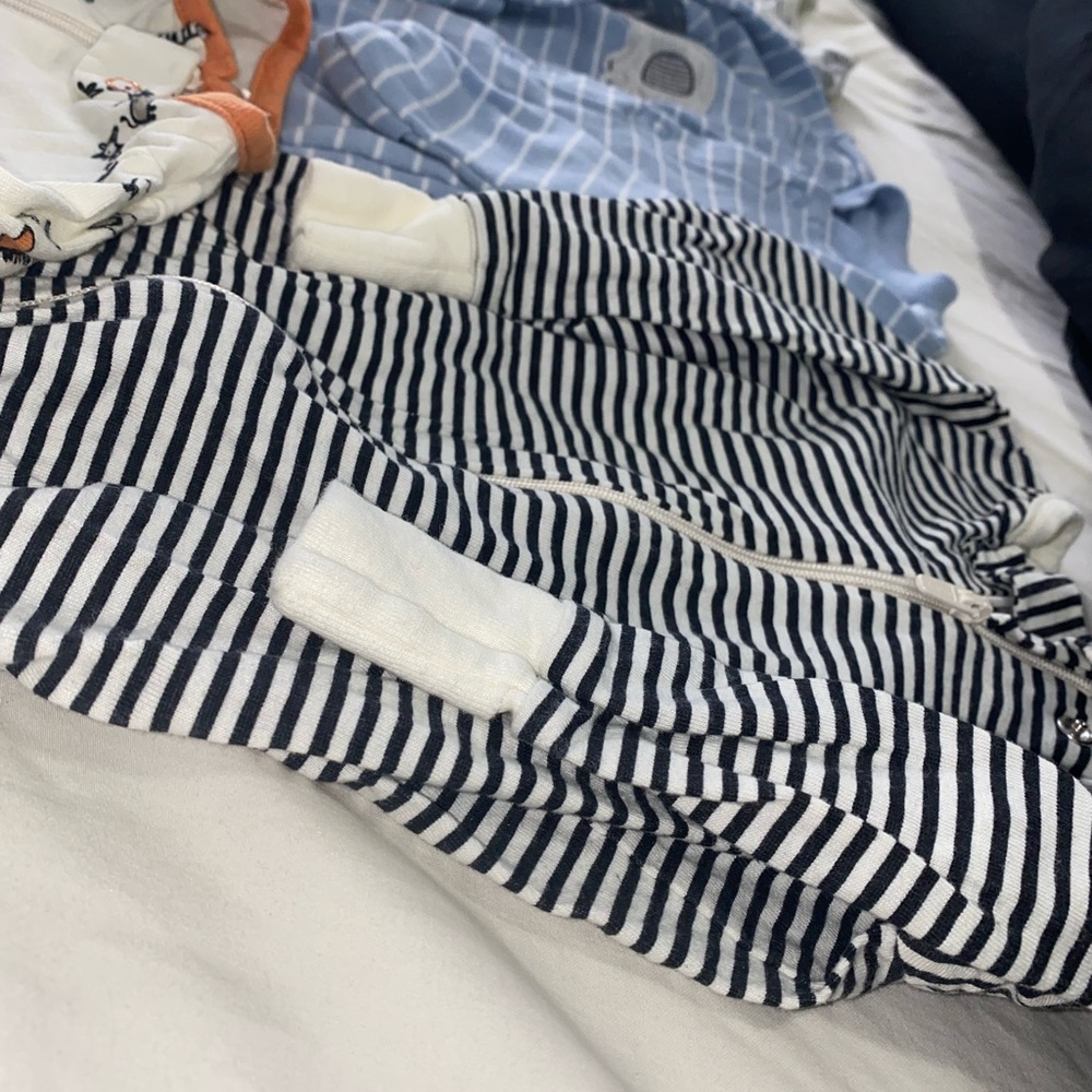 New born baby boy onesies - Picture 6 of 6